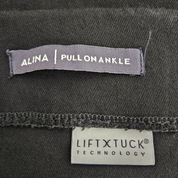 NYDJ Alina Skinny Jeans Black Lift Tuck High Rise Pull On Dark Wash Denim 18W - Picture 4 of 6